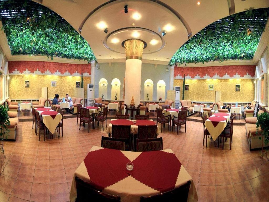 Lanzhou Hualian Hotel Exteriör bild